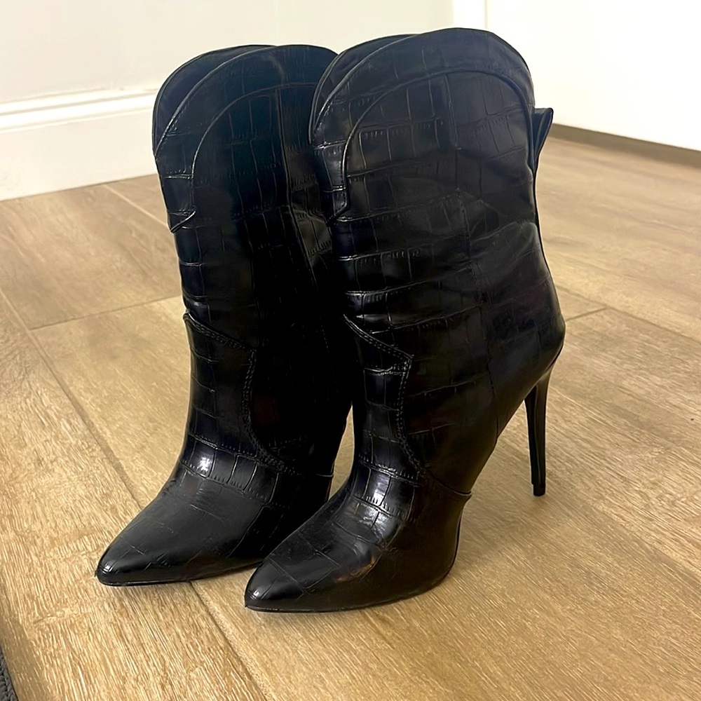 Women’s Black Stiletto Cowboy Boots